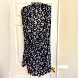 Loveapella Large Infinity Scarf Dark Gray with Light Gray ☮️ Peace Sign